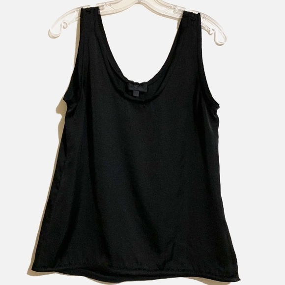 Banana Republic Timeless Classic Sleeveless Tank in Black. Size Small - Picture 1 of 6